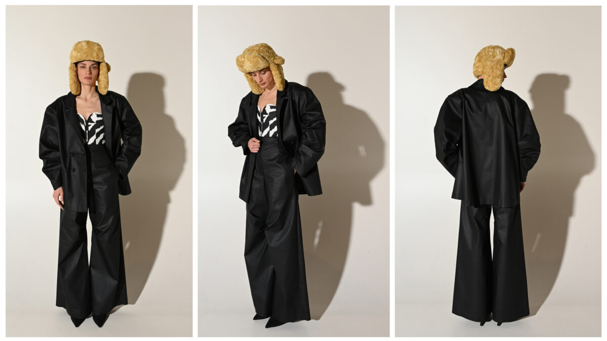 DOUBLE-BREASTED DENIM BLAZER